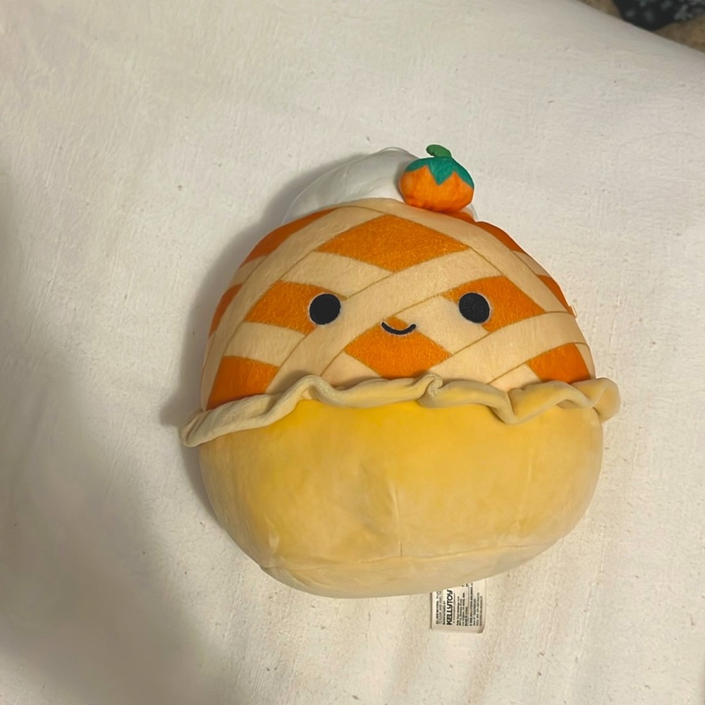Pippie the Pumpkin Pie Squishmallow 8in